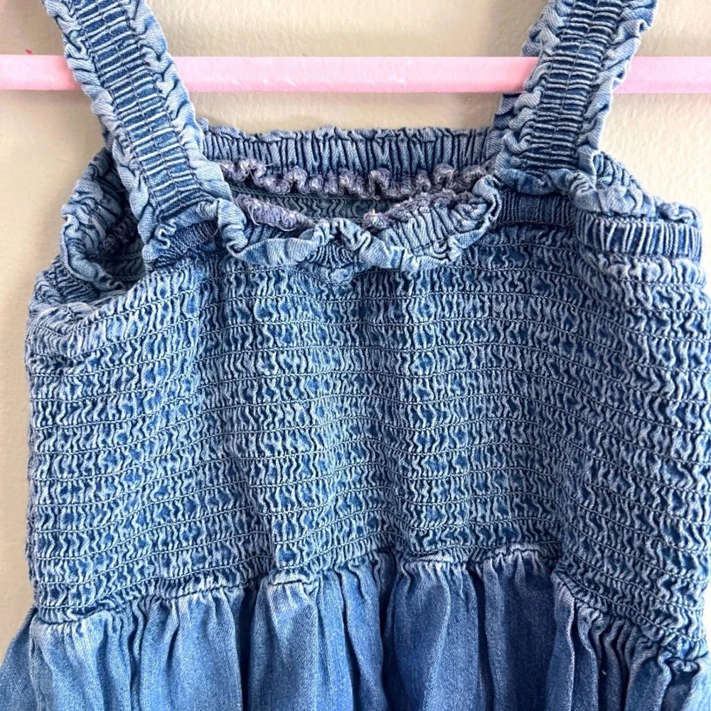 Gap Denim Smocked Dress Girls XS 4-5 Sleeveless‎ Chambray Blue Boho Summer